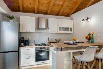 Tiny House with Terrace for 2 in Prožura