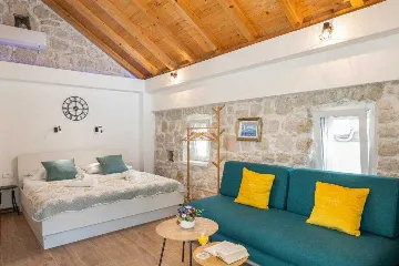 Tiny House with Terrace for 2 in Prožura