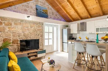 Tiny House with Terrace for 2 in Prožura