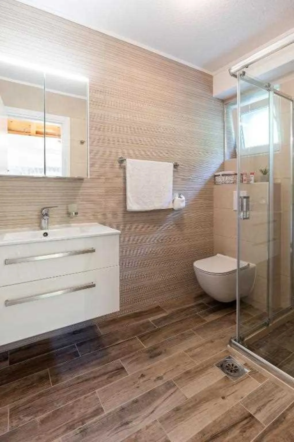 Tiny House with Terrace for 2 in Prožura