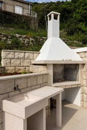 Tiny House with Terrace for 2 in Prožura