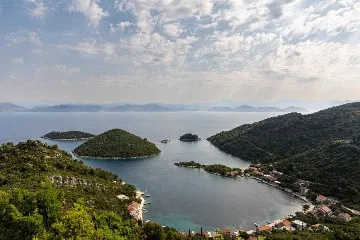 Tiny House with Terrace for 2 in Prožura