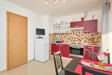 Maranovići 1-Bedroom Apartment for Up to 3 Guests