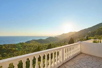 Maranovići 1-Bedroom Apartment for Up to 3 Guests