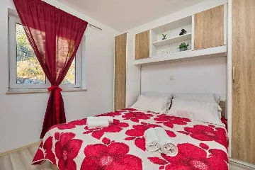 Maranovići 1-Bedroom Apartment for Up to 3 Guests
