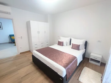 Okuklje 2-Bedroom Apartment for Up to 4