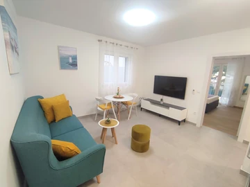 Okuklje 2-Bedroom Apartment for Up to 4