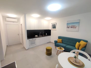 Okuklje 2-Bedroom Apartment for Up to 4