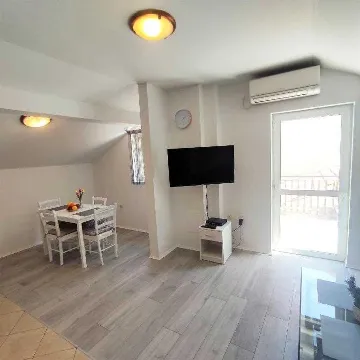 1-Bedroom Apartment for 2 Guests in Babino Polje