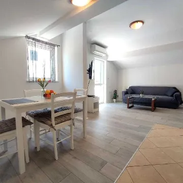 1-Bedroom Apartment for 2 Guests in Babino Polje