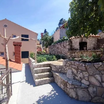 2-Bedroom Apartment for 4 in Babino Polje