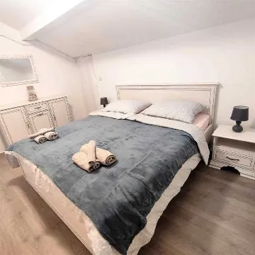 2-Bedroom Apartment for 4 in Babino Polje