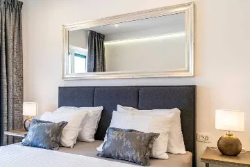 Pomena 2-Bedroom Apartment with Sea-View Balcony