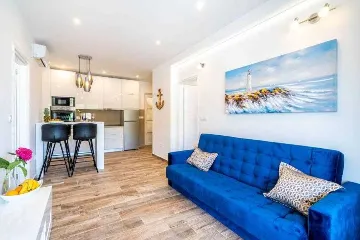 Pomena 2-Bedroom Apartment with Sea-View Balcony