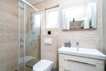 Pomena Apartment with Private Jacuzzi and Sea View