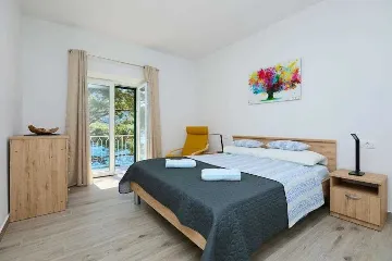 Apartment with Sea-View Balcony in Babino Polje