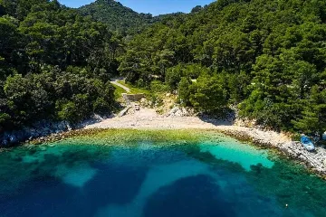 Apartment with Sea-View Balcony in Babino Polje