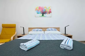 Apartment with Sea-View Balcony in Babino Polje