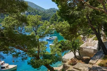 Apartment with Sea-View Balcony in Babino Polje