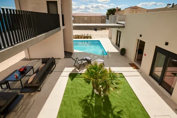 6-Bedroom Villa with Heated Pool in Dugi Rat