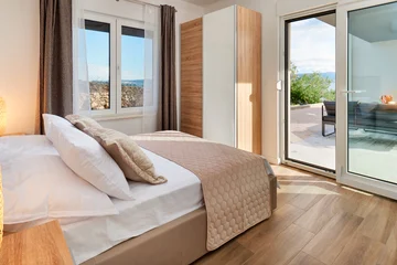 6-Bedroom Villa with Heated Pool in Dugi Rat