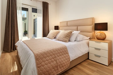 6-Bedroom Villa with Heated Pool in Dugi Rat