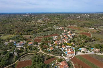 Private Pool Villa for 8 Guests in Vosteni