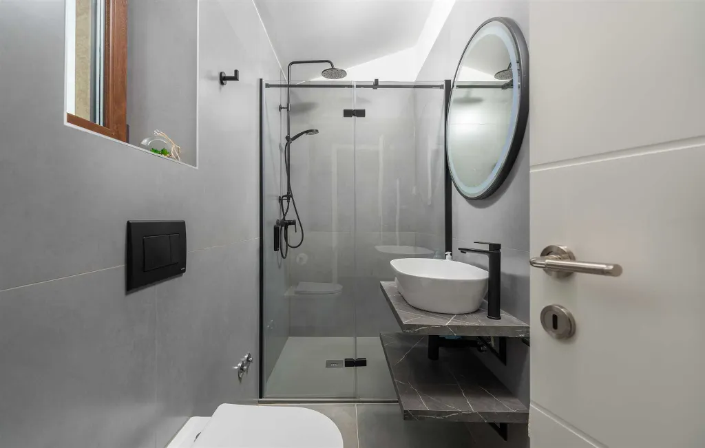 Private Pool Villa for 8 Guests in Vosteni