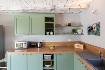 Private Pool Villa for 8 Guests in Vosteni