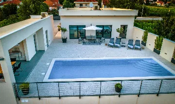 3-Bedroom Villa with Private Heated Pool, Imotski