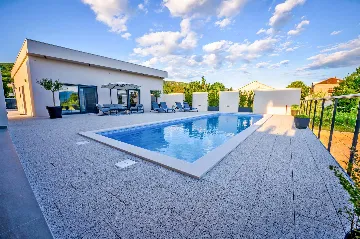 3-Bedroom Villa with Private Heated Pool, Imotski