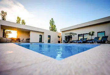 3-Bedroom Villa with Private Heated Pool, Imotski