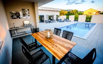 3-Bedroom Villa with Private Heated Pool, Imotski