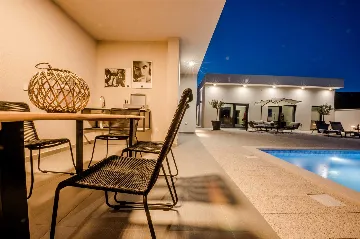 3-Bedroom Villa with Private Heated Pool, Imotski