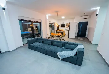 3-Bedroom Villa with Private Heated Pool, Imotski