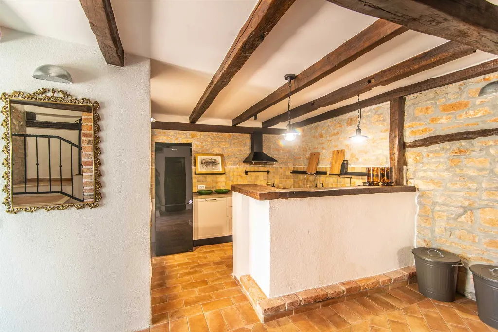 4-Bedroom Villa in Sveti Lovreč with Private Pool
