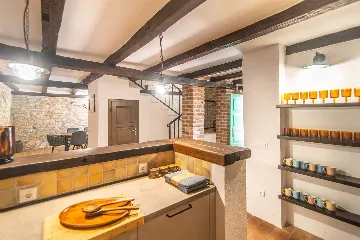 4-Bedroom Villa in Sveti Lovreč with Private Pool