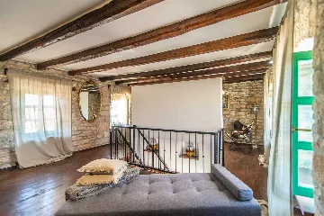 4-Bedroom Villa in Sveti Lovreč with Private Pool