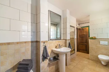 4-Bedroom Villa in Sveti Lovreč with Private Pool