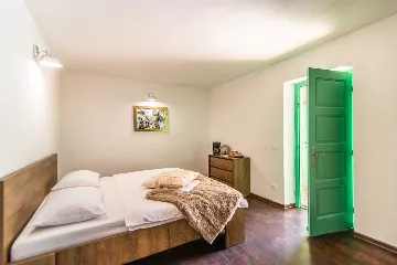 4-Bedroom Villa in Sveti Lovreč with Private Pool