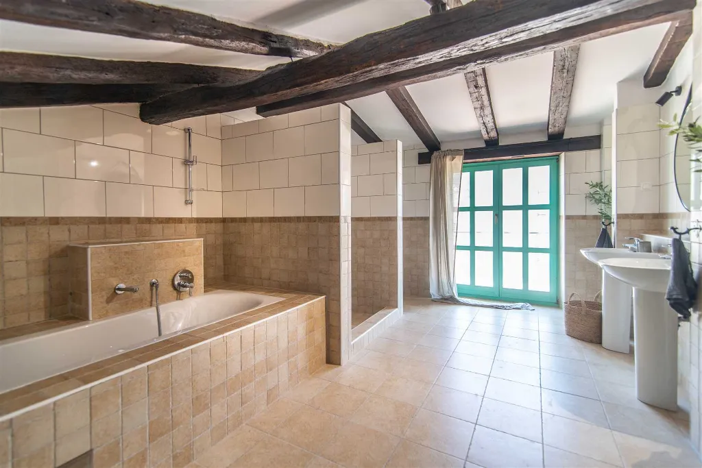 4-Bedroom Villa in Sveti Lovreč with Private Pool