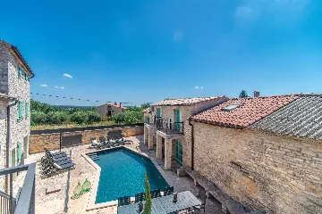 4-Bedroom Villa in Sveti Lovreč with Private Pool