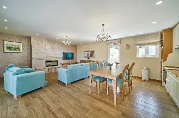 Jesenice 6-Bedroom Villa for 12 Guests