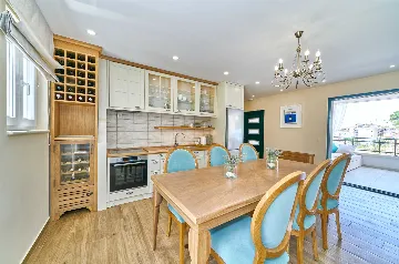 Jesenice 6-Bedroom Villa for 12 Guests