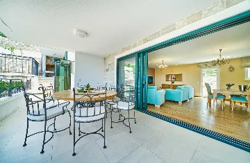 Jesenice 6-Bedroom Villa for 12 Guests