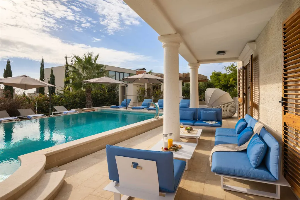 Rogoznica 5-Bedroom Villa with Heated Pool