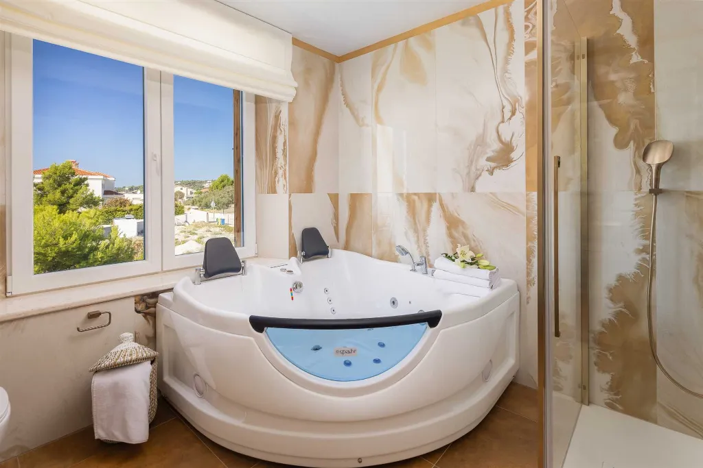 Rogoznica 5-Bedroom Villa with Heated Pool