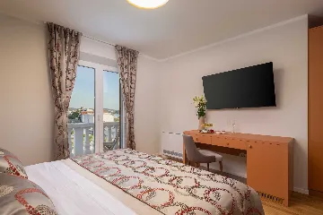 Rogoznica 5-Bedroom Villa with Heated Pool