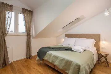 Rogoznica 5-Bedroom Villa with Heated Pool