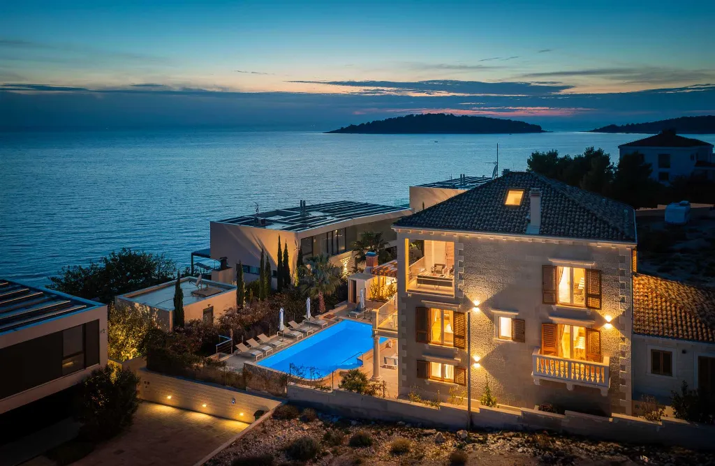Rogoznica 5-Bedroom Villa with Heated Pool